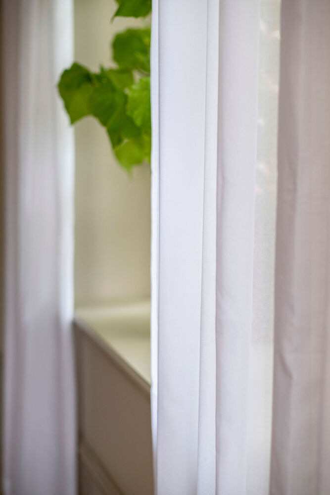 Halvtransparent gardin, 100 %Trevira CS -Nizza Mano Morbida